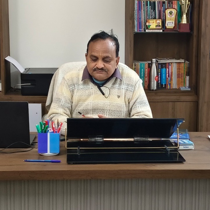 Dr. Sheo Prakash Dwivedi — Principal